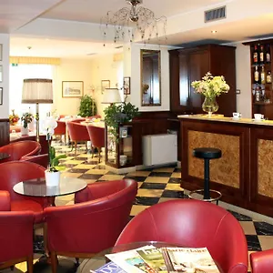 regit-hotel.hotelslidodijesolo.com/